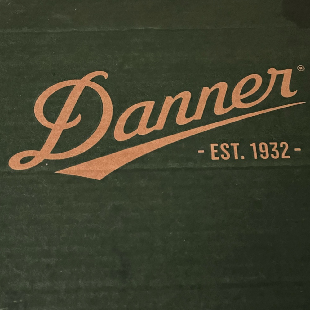 DANNER  WOMEN’S CRATER RIM BOOT SIZE 8